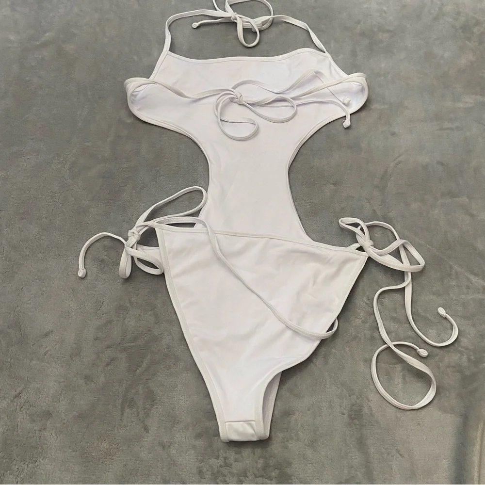 New! FRANKIES BIKINIS Victoria's Secret Icon One Piece monokini 27759
